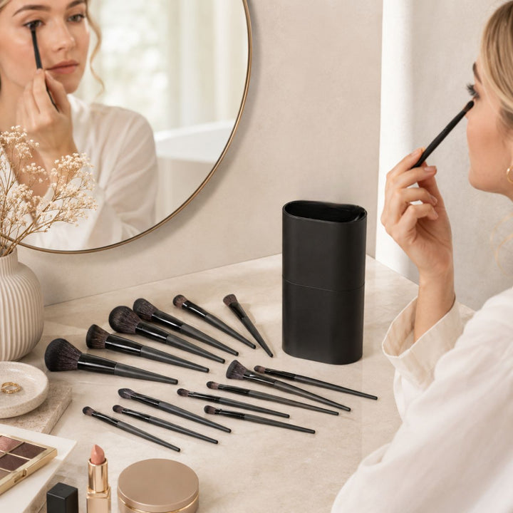 Technique PRO Raven Set de 18 Pinceaux de Maquillage