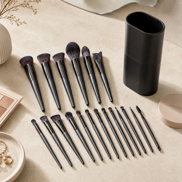 Technique PRO Raven Set de 18 Pinceaux de Maquillage