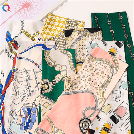 Foulard en soie Bella Chris Rubin - Rose - | Fashiongirl