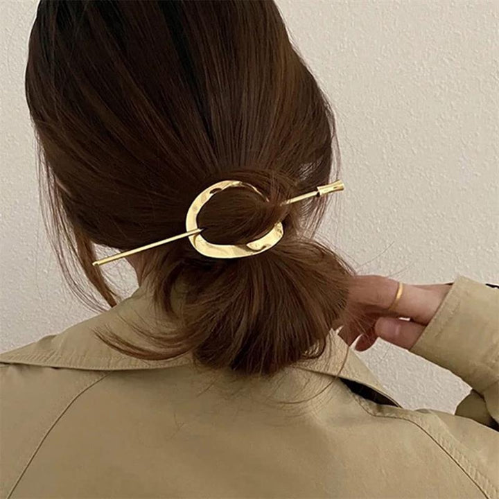 Chris Rubin Nova Rectangle Slide Buckle Hair Claw - Gold - Hair Accessories | Fashiongirl