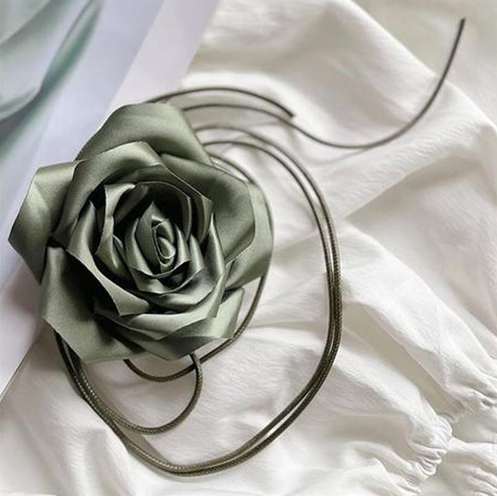 Chris Rubin Rosalia Choker Necklace - Dust Green - | Fashiongirl