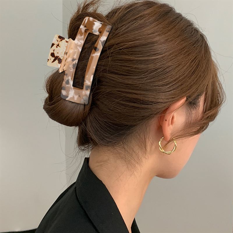 Chris Rubin Ruby Hair Claw - Blush - Hair Accessories | Fashiongirl