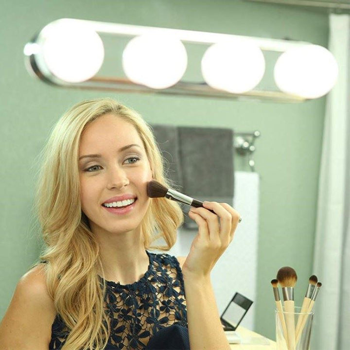 Hollywood Makeup light with suction cup for mirror, cordless | StudioLight - | Fashiongirl