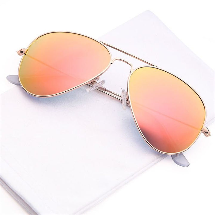 Lunettes de soleil aviateur Lux - Rose avec monture dorée - | Fashiongirl