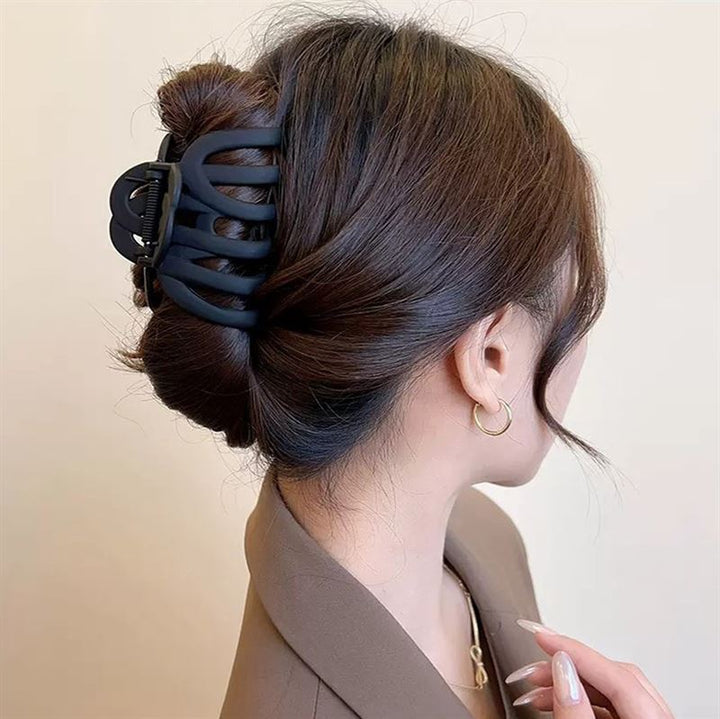 SOHO Bibiana Hair Claw - Black - Hair Accessories