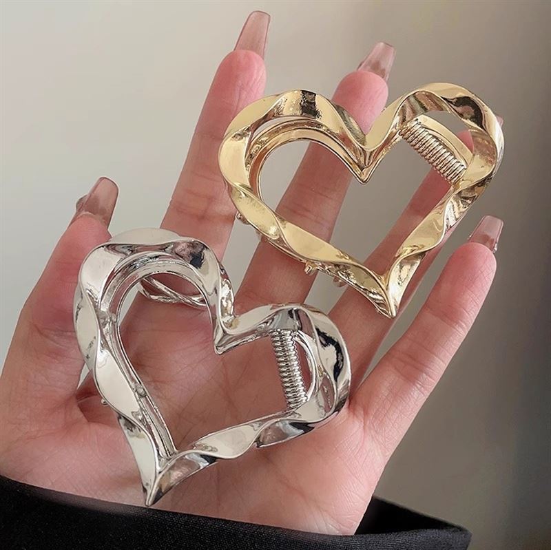 SOHO Heart Metal Hair Claw - Gold - Hair Accessories