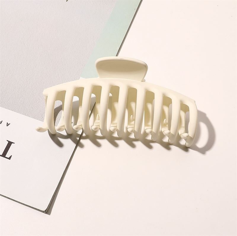 SOHO Kana Hair Claw - White - Hair Accessories