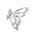 La pince à cheveux SOHO Nabi en argent de SOHO présente un délicat motif papillon ajouré avec des lignes fines et courbes formant les ailes et le corps, magnifiquement mis en valeur sur un fond blanc.
