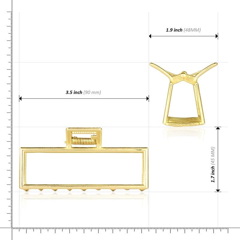 La grande pince à cheveux métallique SOHO Niba en or est présentée sous deux angles avec ses dimensions indiquées : 90 mm de large, 45 mm de haut et 48 mm de profondeur. Elle est idéale pour fixer un chignon désordonné avec cet accessoire SOHO élégant.