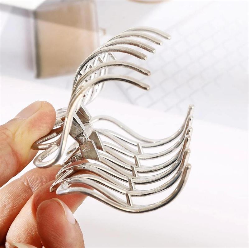 SOHO Olive Metal Hair Claw - Silver - Hair Accessories