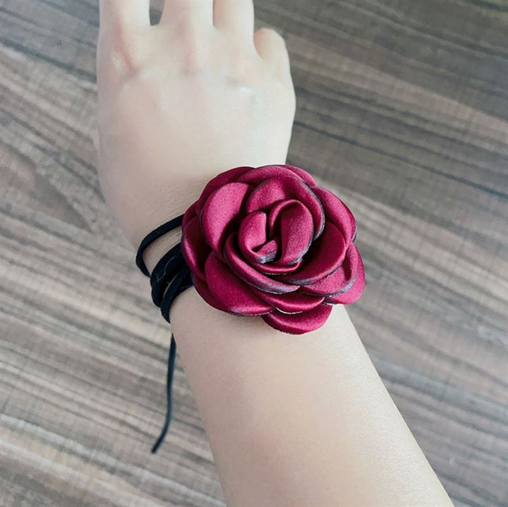 SOHO Rose Choker Necklace - Red - | Fashiongirl