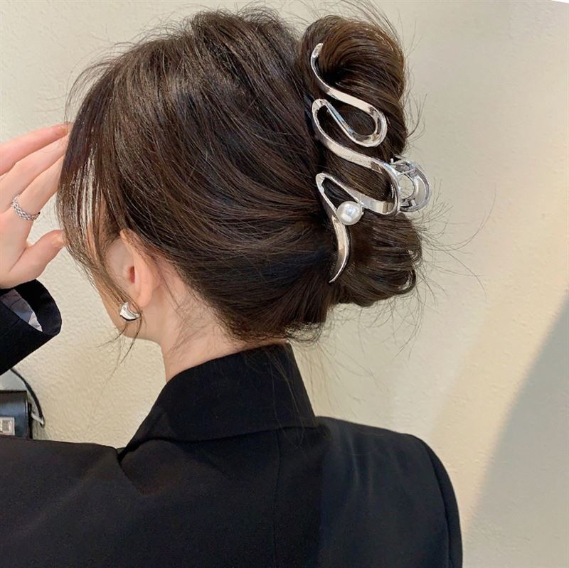 SOHO Sania Hair Claw - Silver - Hair Accessories