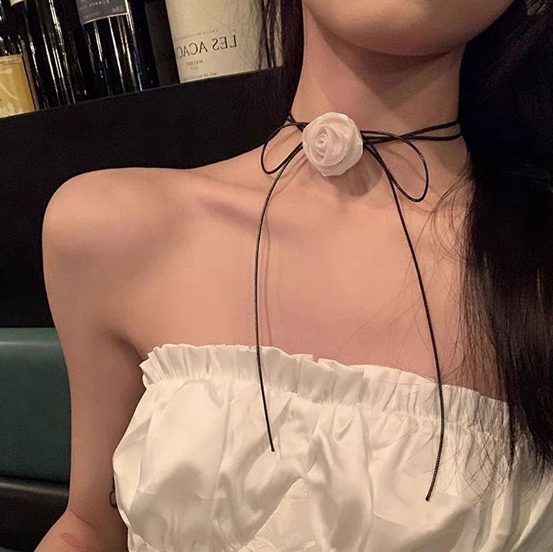 SOHO Shene Choker Necklace - Champagne - | Fashiongirl