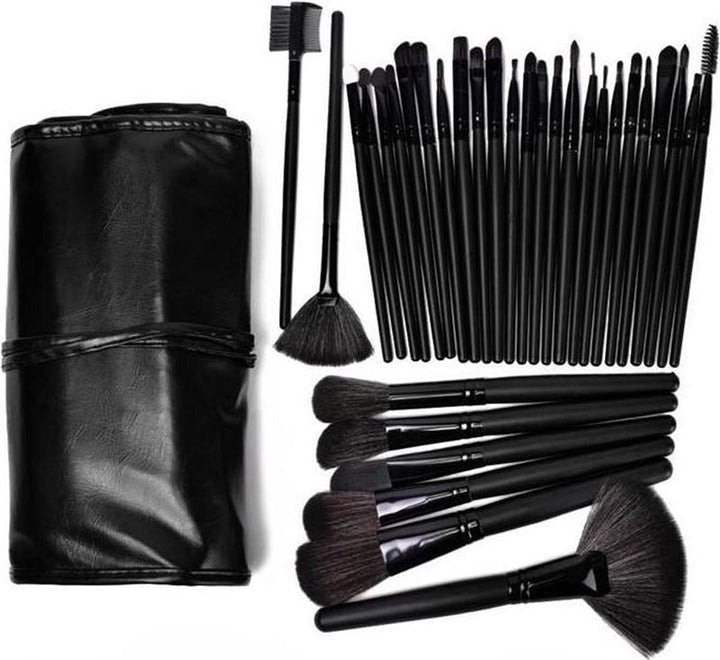 Technique PRO Makeup Brush Set - 32 pieces with black bag - Makeup Brushes