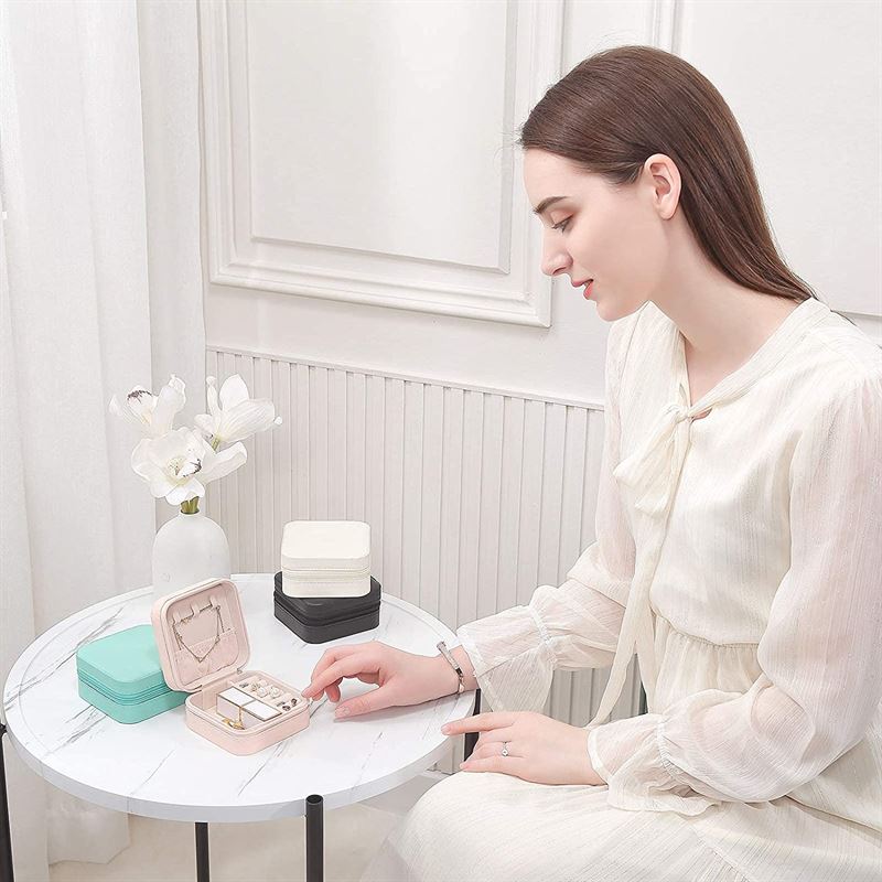 UNIQ Artificial leather jewellery box for earrings - Square - Grey - Jewelry Box